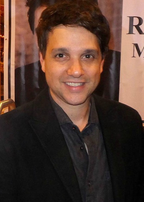 Ralph Macchio at the Chiller Theatre Expo in May 2014