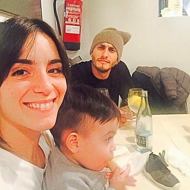 Roberto Pereyra with Maria Carolina and their child in January 2017