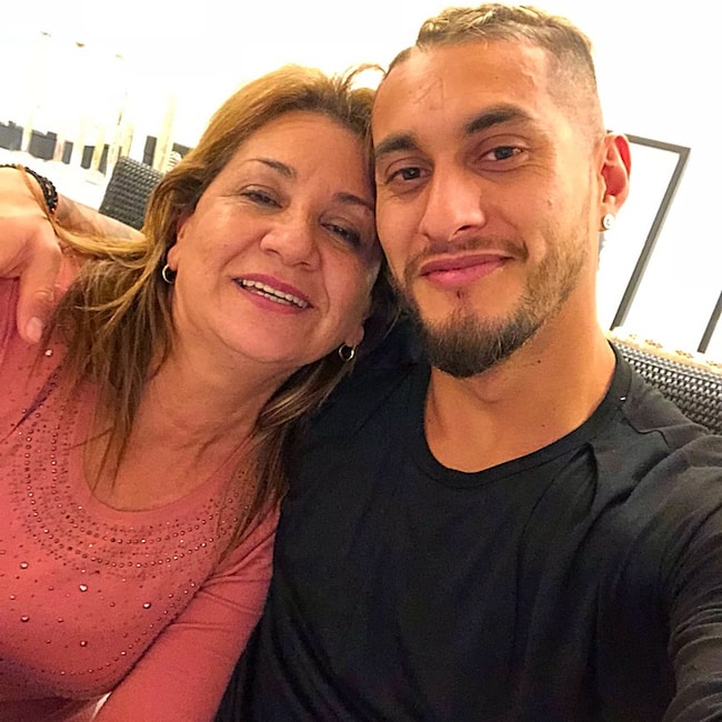 Roberto Pereyra with his mother as seen in January 2018