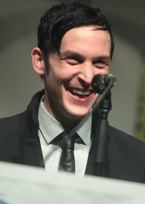 Robin Lord Taylor speaking at the 2015 Wondercon