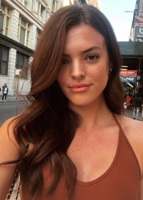 Sofie Rovenstine in a selfie showing her new hairstyle in September 2018