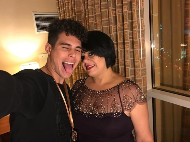 Zabdiel de Jesús in a selfie with his mother in November 2017