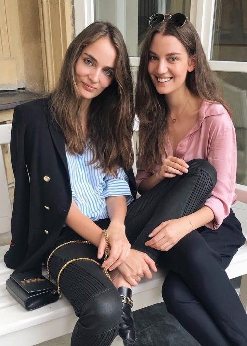 Zuzanna Bijoch (Left) with her sister Julia Bijoch in July 2018