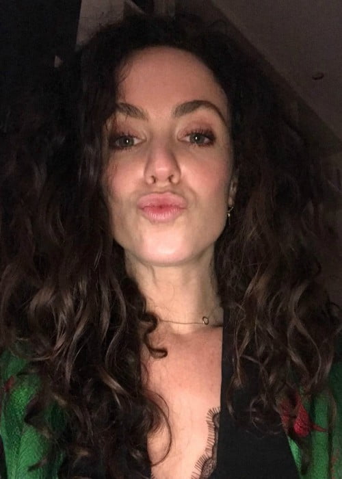 Amy Manson in a selfie as seen in December 2017