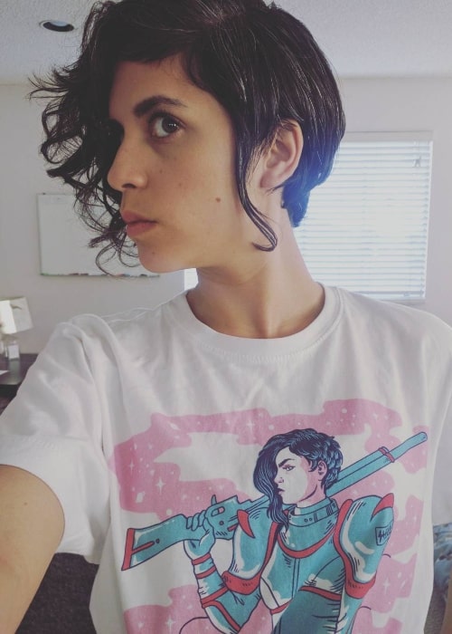 Ashly Burch in a selfie in August 2016 wearing a T-shirt having an image similar to her printed over it