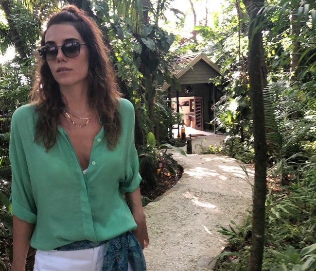 Cansu Dere in Jamaica in June 2018