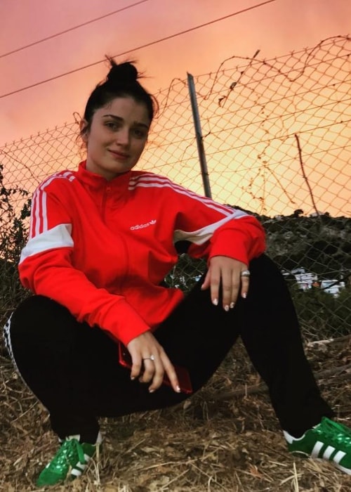 Eve Hewson in a tracksuit in August 2017