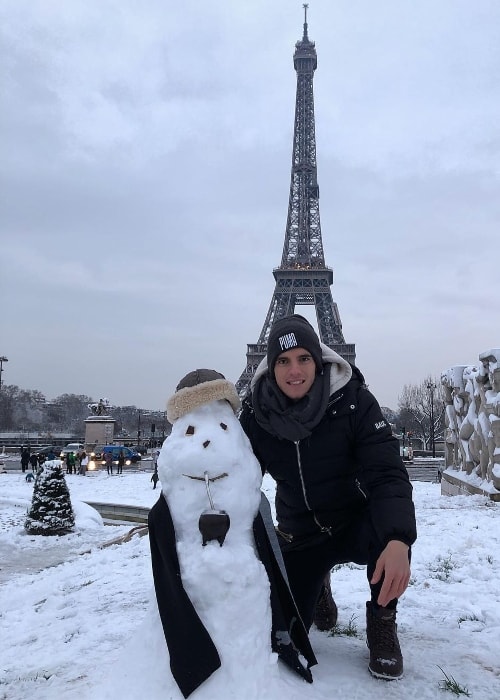 Giovani Lo Celso posing with a snowman in Paris in February 2018