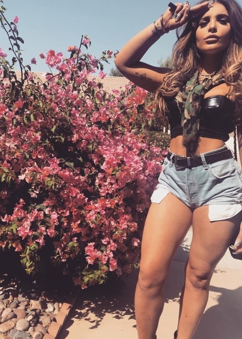 Hana Giraldo ready for Coachella in April 2018