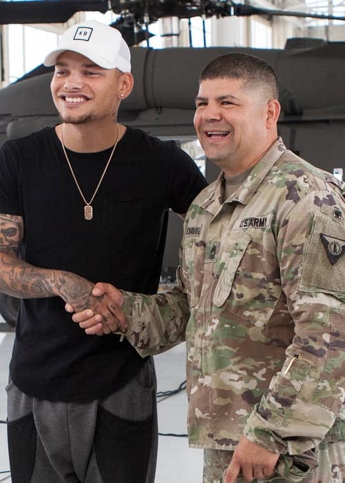 Katelyn Jae (Left) with U.S. Army Master Sgt. Bobby Chavez as seen in September 2018