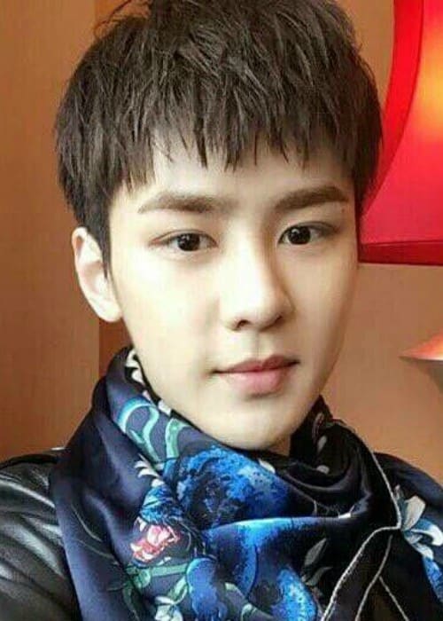 Kun (NCT) Height, Weight, Age, Girlfriend, Family, Facts, Biography