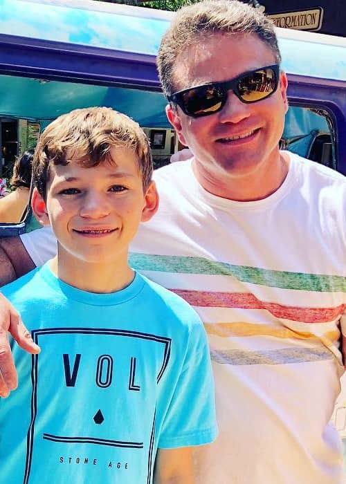 Shawn Davis (Right) with his son as seen in September 2018