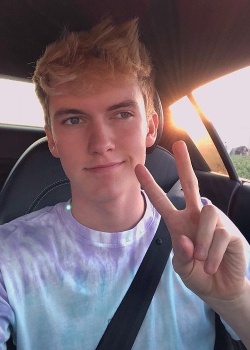 Tanner Braungardt in a car selfie in July 2018