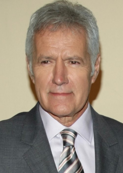 Alex Trebek při předávání 71. výročních cen Peabody v květnu 2012