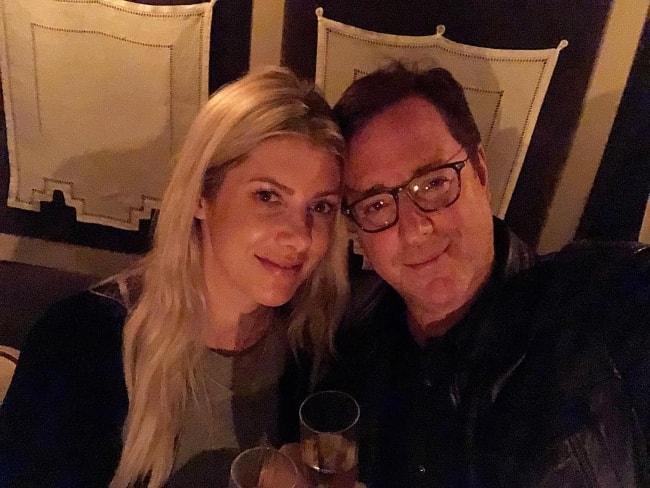 Bob Saget in a selfie with Kelly Rizzo in September 2018