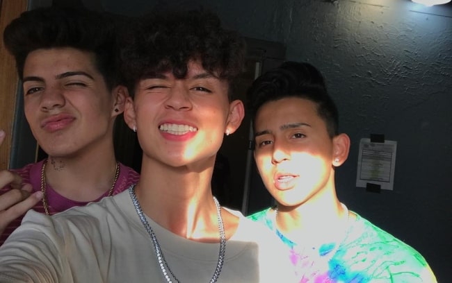 Carlos Mena (Corner Left) in a selfie with his friends in July 2018