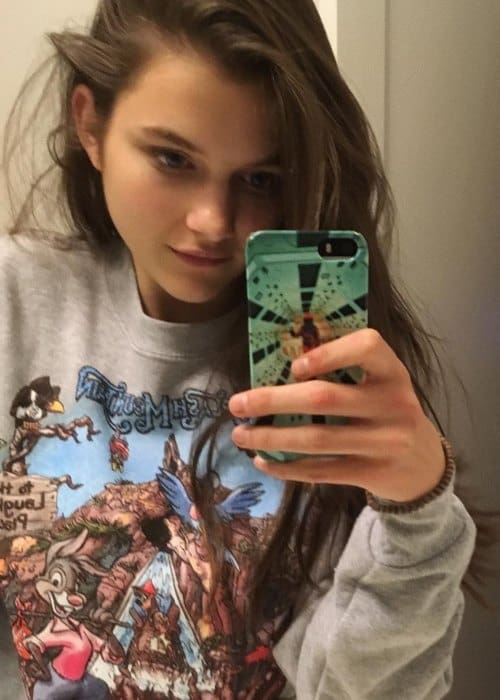 Chloe East in a selfie as seen in April 2018