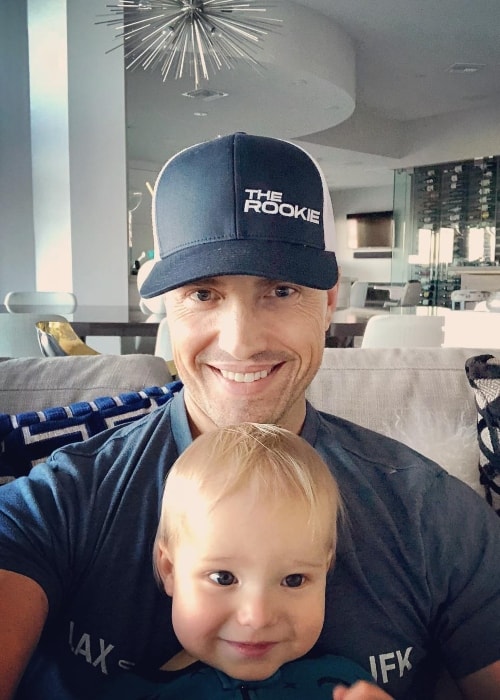 Eric Winter in a selfie with his son in October 2018