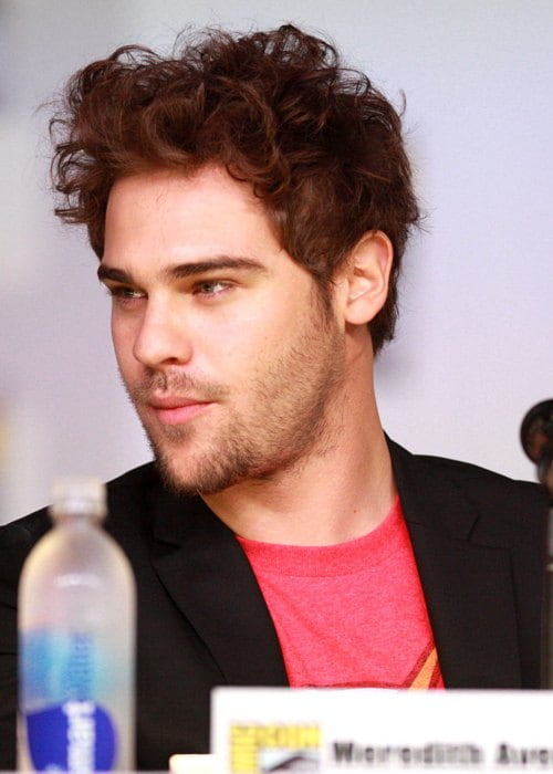 Grey Damon speaking at the 2013 San Diego Comic Con International