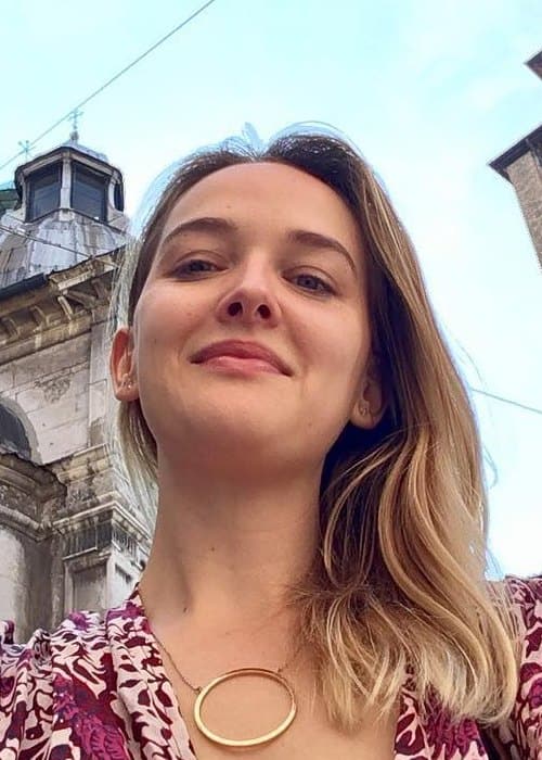 Jess Weixler in an Instagram selfie as seen in June 2017