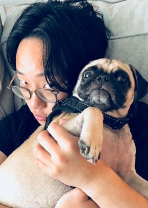 Jimmy O. Yang with his pug in September 2018