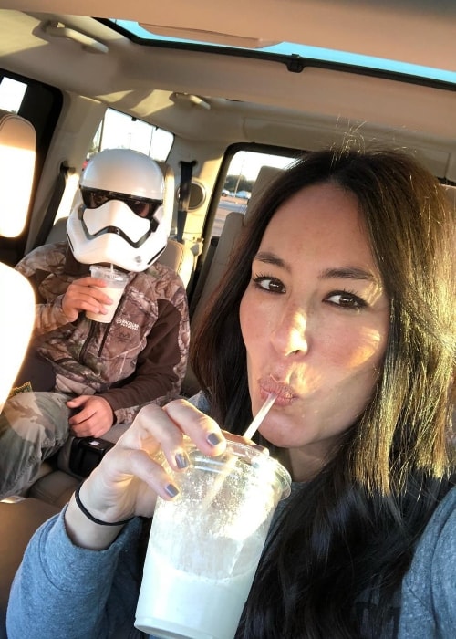 Joanna Gaines in a Friday selfie in January 2018