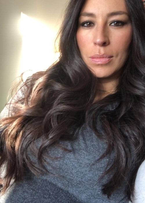 Joanna Gaines in a selfie in February 2018