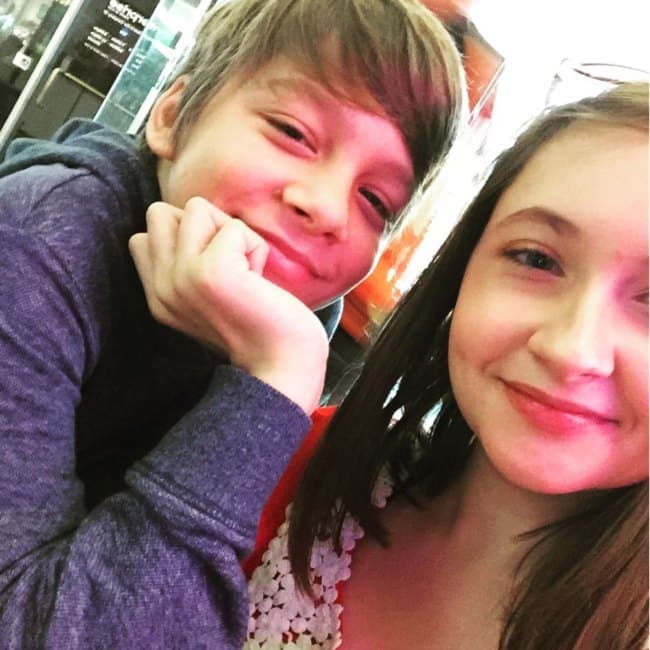 Jonah KittiesMama and Paige as seen in November 2016