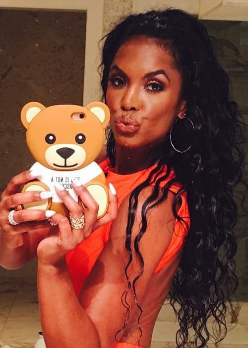 Kim Porter in a selfie in January 2016