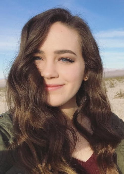 Mary Mouser Height, Weight, Age, Body Statistics - Healthy Celeb.