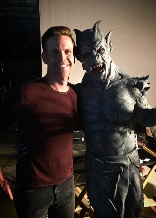 Matthew Davis (Left) posing with Gargoyle in November 2018