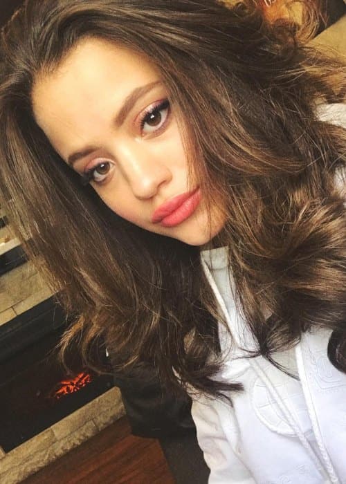 Sarah Jeffery in a selfie in September 2018