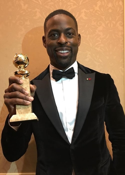 Sterling K. Brown with his Golden Globe Award in January 2018