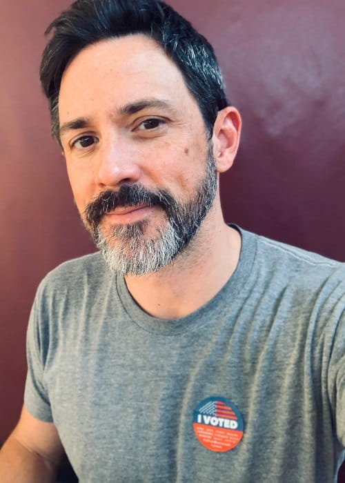 Steve Kazee in an Instagram selfie as seen in October 2018