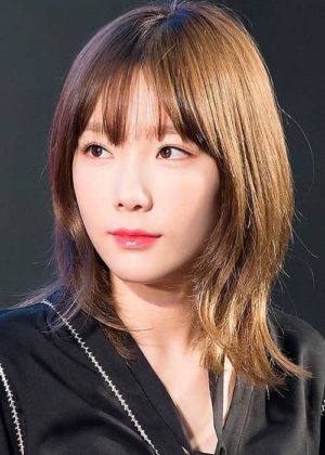 Taeyeon (Kim Tae-yeon) Height, Weight, Age, Boyfriend, Family, Biography