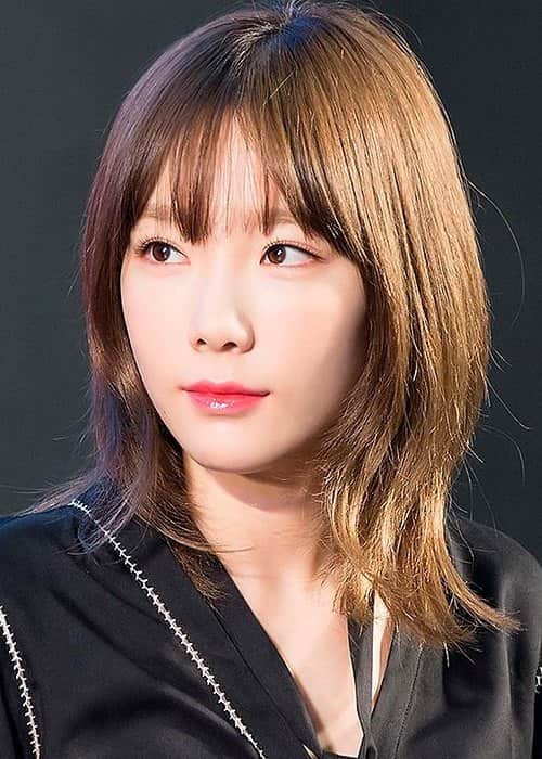 Taeyeon at a fan signing event in November 2016