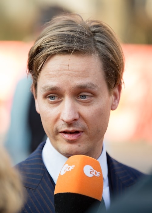 Tom Schilling presenting 'The Same Sky' at the Berlinale 2017