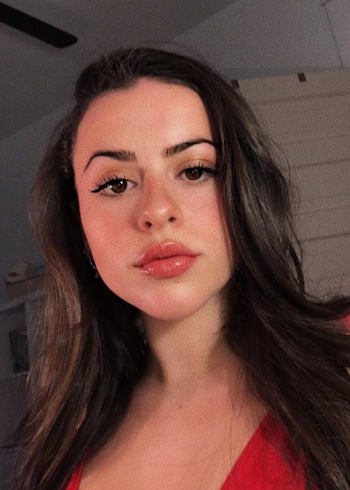 Adrianna Di Liello in a selfie in April 2018