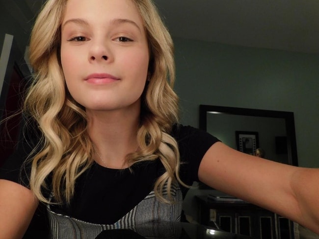 Darci Lynne Farmer in a selfie in November 2018