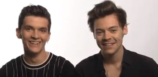 Fionn Whitehead (Left) with Harry Styles