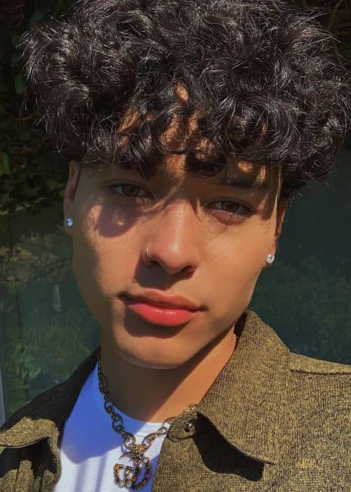 Giovanny in an Instagram selfie as seen in October 2018