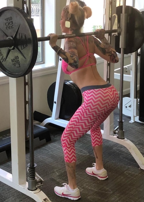 Jenna Jameson working out at Gold's Gym SoCal in September 2018