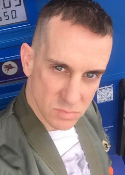 Jeremy Scott Height Weight Age Boyfriend Family Facts Biography