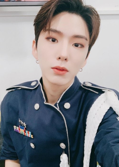 Kihyun in a selfie in November 2018