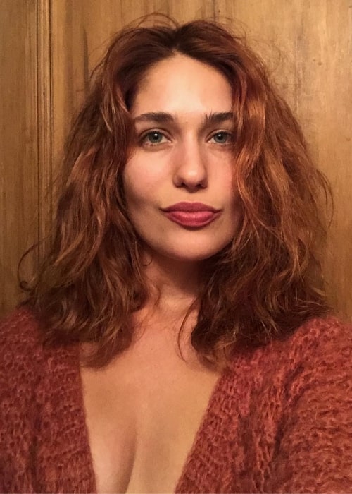 Lola Kirke in a selfie in November 2018