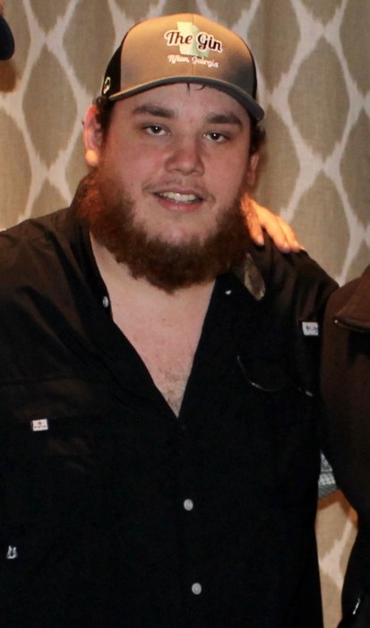 Luke Combs before a show in Athens in February 2016