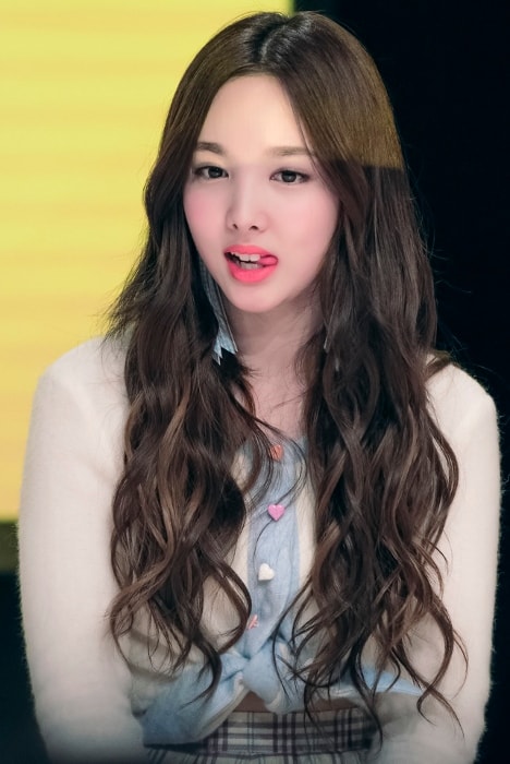 Nayeon Im Na Yeon Height Weight Age Boyfriend Family