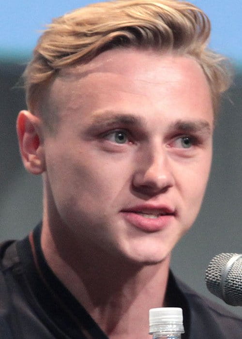 Ben Hardy speaking at the 2015 San Diego Comic Con International