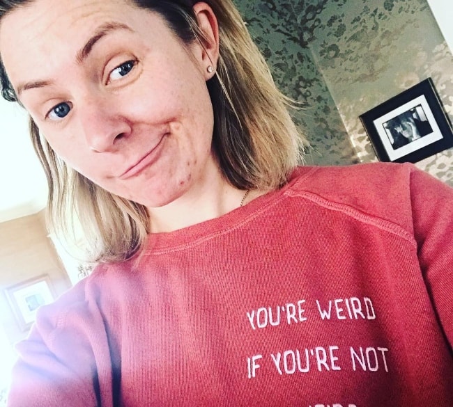 Beverley Mitchell in a no-makeup selfie in January 2019