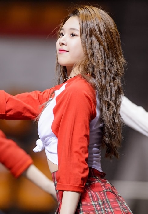 Chaeyoung as seen while performing at Seoul Arts College in February 2016